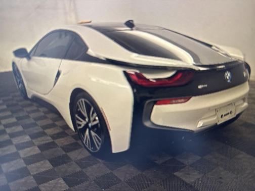 2015 BMW i8 Base