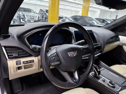 2022 Cadillac CT5 Premium Luxury