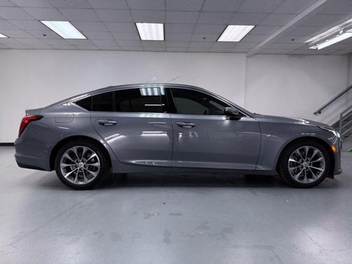 2022 Cadillac CT5 Premium Luxury