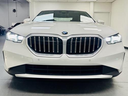 2024 BMW 530 i