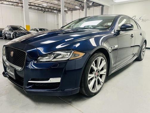 2019 Jaguar XJ R-Sport