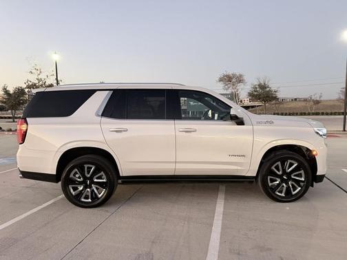 2021 Chevrolet Tahoe 4WD High Country