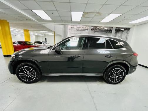 2023 Mercedes-Benz GLC 300 4MATIC