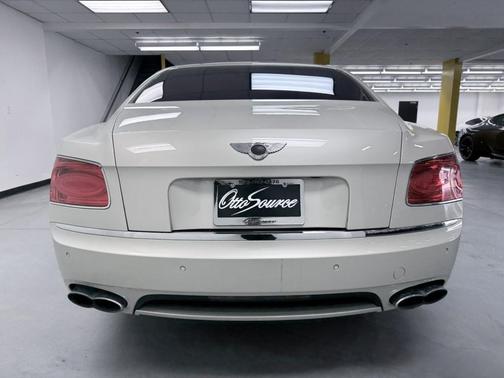 2015 Bentley Flying Spur Base