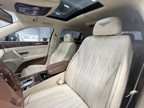 2015 Bentley Flying Spur Base