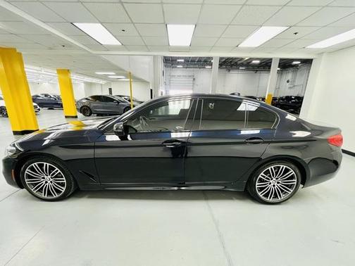 2019 BMW 530 i