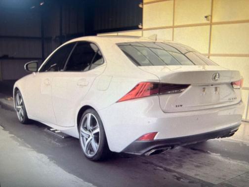 2018 Lexus IS 300 Base