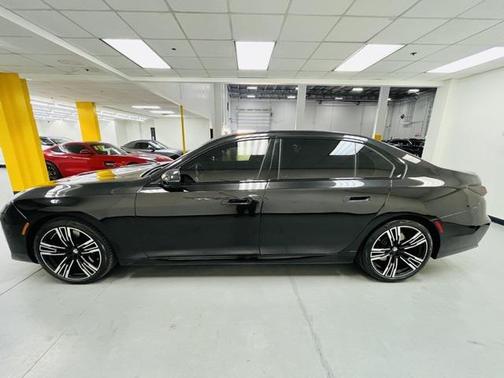 2024 BMW 740 i