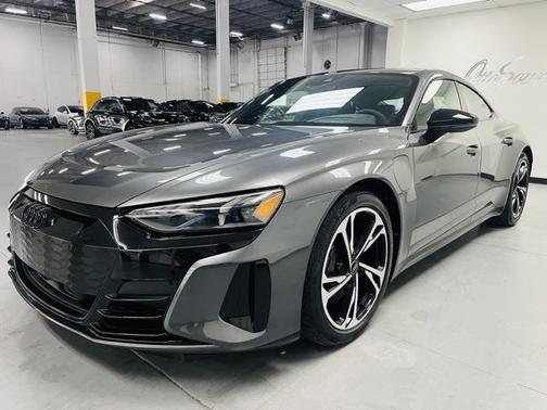 2022 Audi e-tron GT Premium Plus