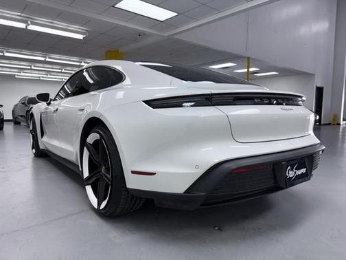 2021 Porsche Taycan Base