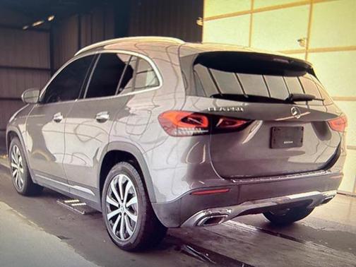 2021 Mercedes-Benz GLA 250 Base 4MATIC