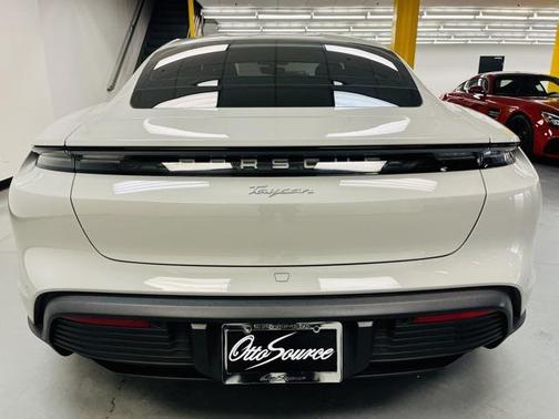 2021 Porsche Taycan Base