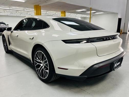 2021 Porsche Taycan Base