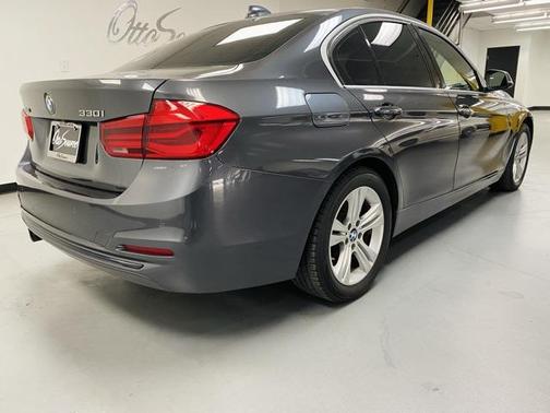 2018 BMW 330 i xDrive