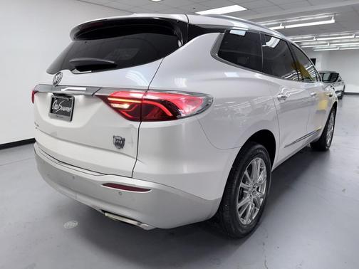 2023 Buick Enclave Essence FWD