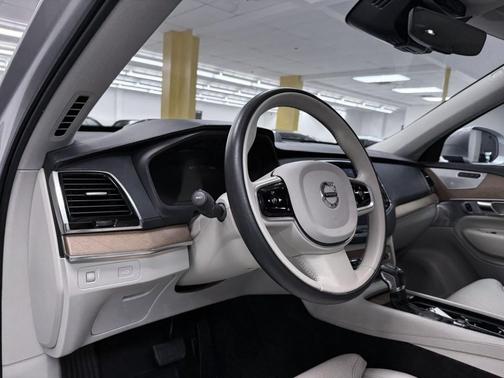 2019 Volvo XC90 T6 Inscription