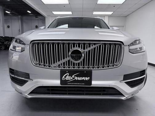 2019 Volvo XC90 T6 Inscription