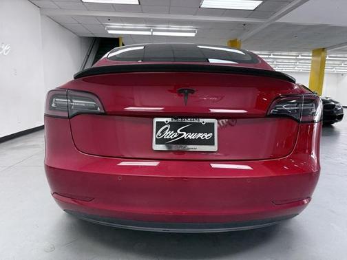 2022 Tesla Model 3 Standard Range