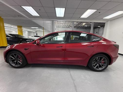 2022 Tesla Model 3 Standard Range
