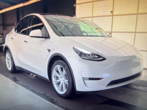 2021 Tesla Model Y Long Range Dual Motor All-Wheel Drive
