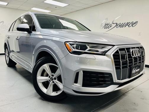 2022 Audi Q7 45 Premium Plus