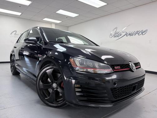 2017 Volkswagen Golf GTI 2.0T S 4-Door