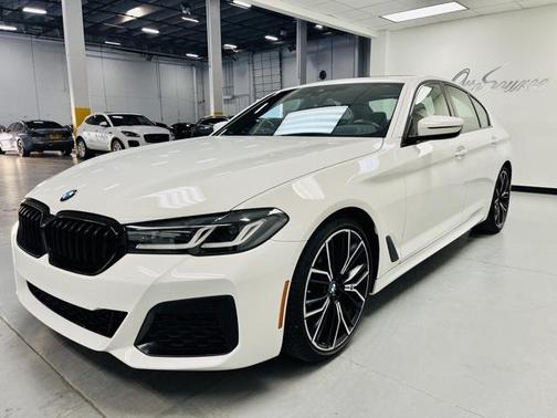 2022 BMW 530 i