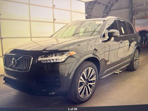 2021 Volvo XC90 T6 Momentum