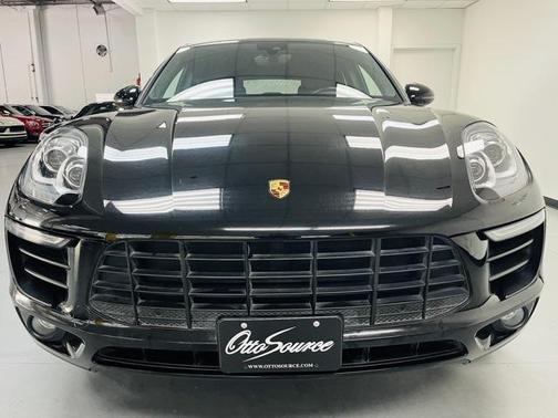 2018 Porsche Macan Base