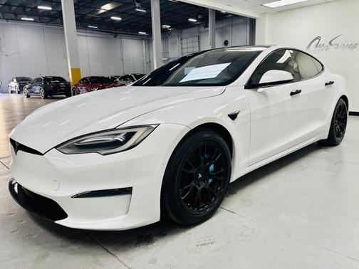 2022 Tesla Model S Base