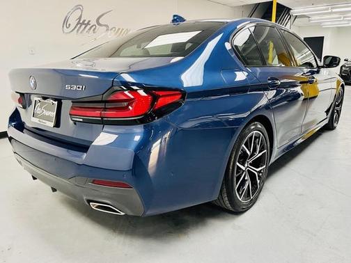 2022 BMW 530 i