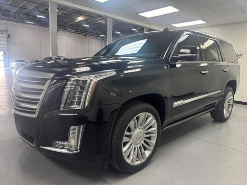 2017 Cadillac Escalade Platinum