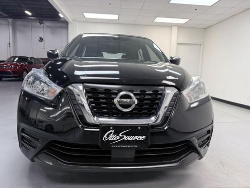 2020 Nissan Kicks S