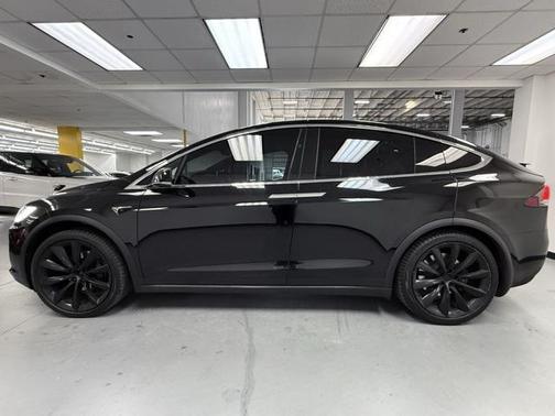 2020 Tesla Model X Long Range