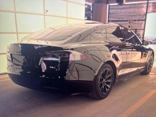 2018 Tesla Model S 75D