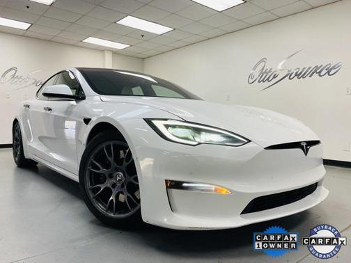 2022 Tesla Model S Base