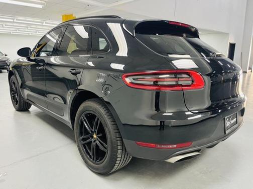 2018 Porsche Macan Base