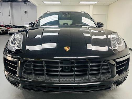 2018 Porsche Macan Base