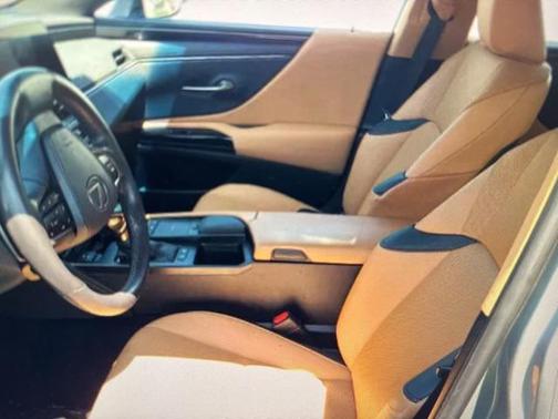 2022 Lexus ES 300h Base
