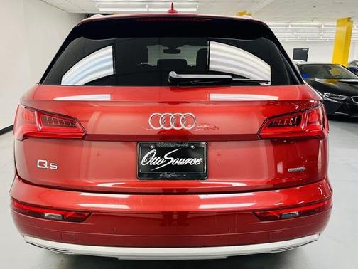 2019 Audi Q5 2.0T Premium Plus