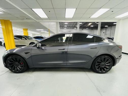 2023 Tesla Model 3 Performance