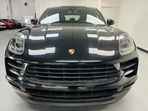 2020 Porsche Macan Base