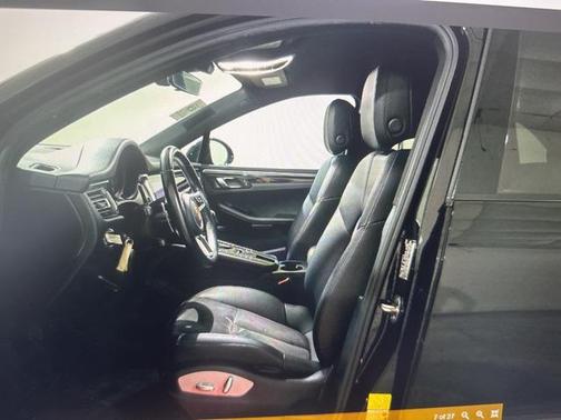 2020 Porsche Macan Base