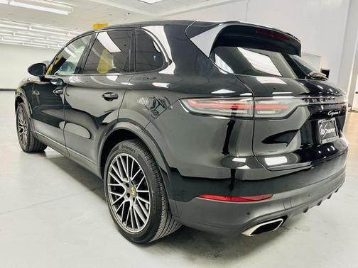 2021 Porsche Cayenne Base