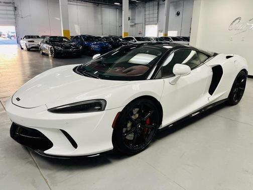 2020 McLaren GT Base