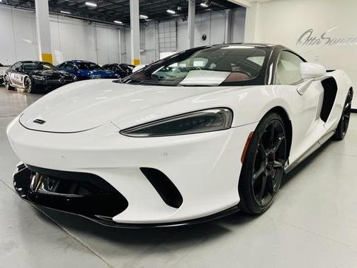 2020 McLaren GT Base