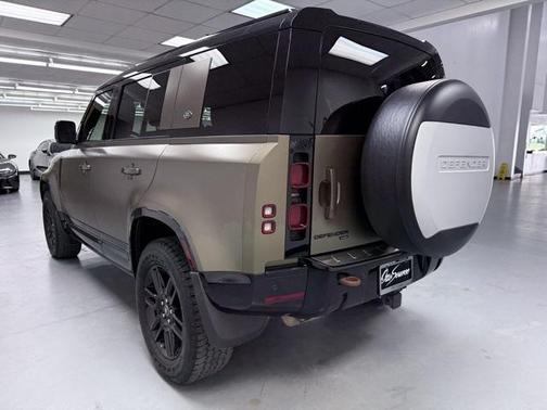 2023 Land Rover Defender X-Dynamic SE