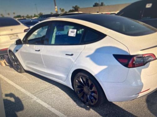 2023 Tesla Model 3 Performance