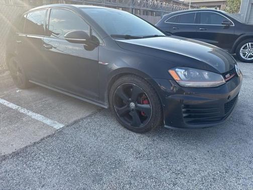 2017 Volkswagen Golf GTI 2.0T S 4-Door