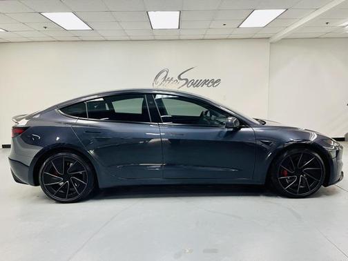 2024 Tesla Model 3 Performance